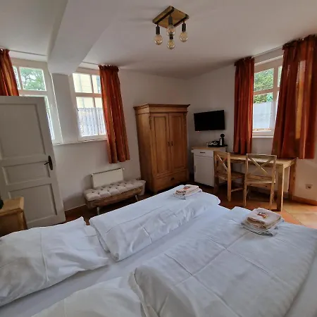 Reuner Πανδοχείο