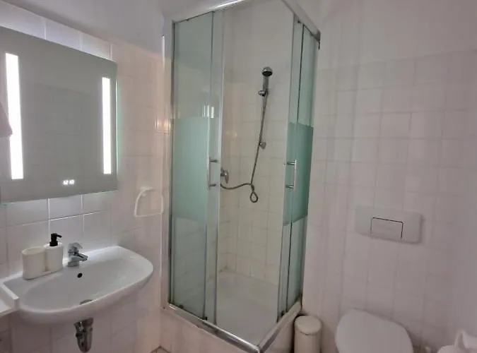 بيت ريفي Reuner